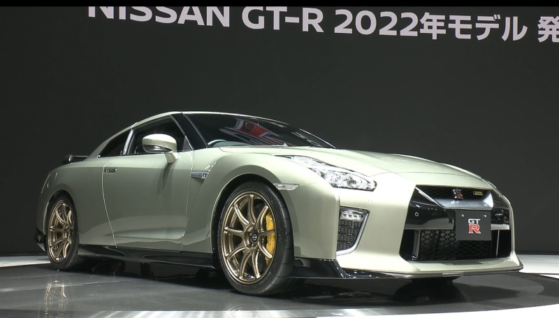 Nissan GTR-2022 (1)